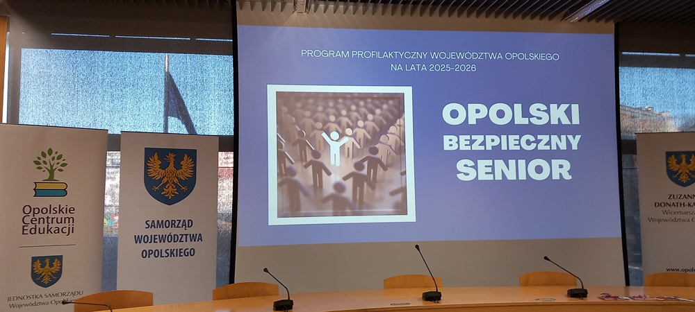Bezpieczny senior to świadomy senior. Opolski program podsumowany w Dniu Babci