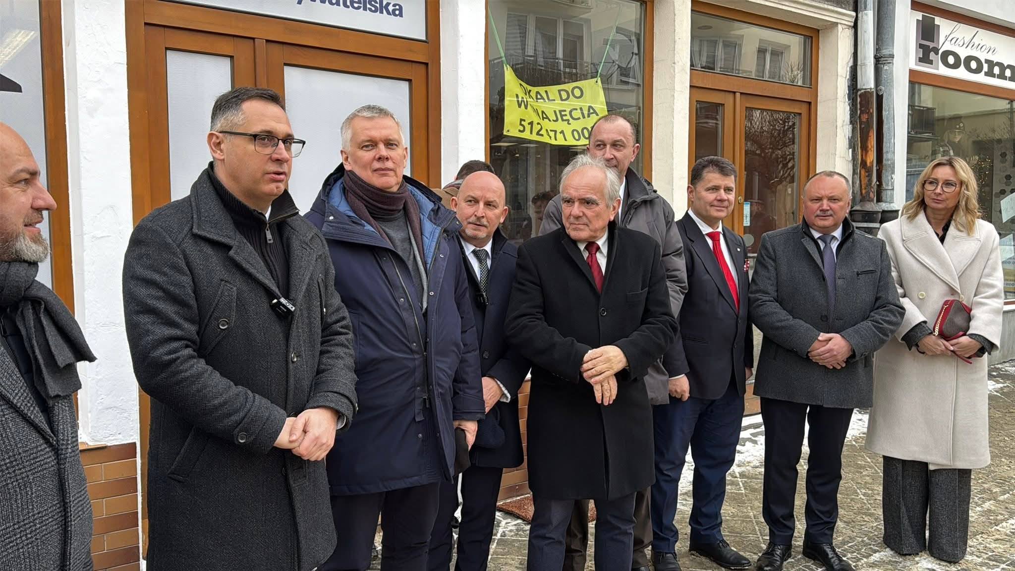 Nowy Punkt Kontaktowy z Parlamentarzystami Koalicji Obywatelskiej w Prudniku – Realny Dialog z Mieszkańcami