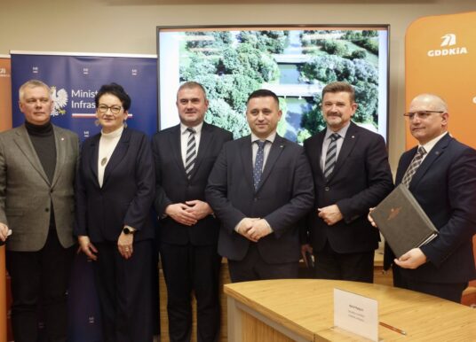 Strategiczne inwestycje drogowe w Opolu. Podpisano umowy na obwodnicę Sidziny i rozbudowę DK45