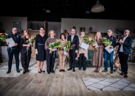 Medale na finał półwiecza. Teatr zaczyna rok od ludzi z drugiego planu