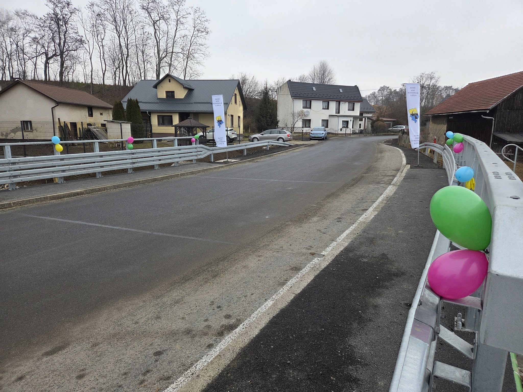 Nowy most w Dzielawach. Przeprawa na drodze 421 gotowa po pół roku prac