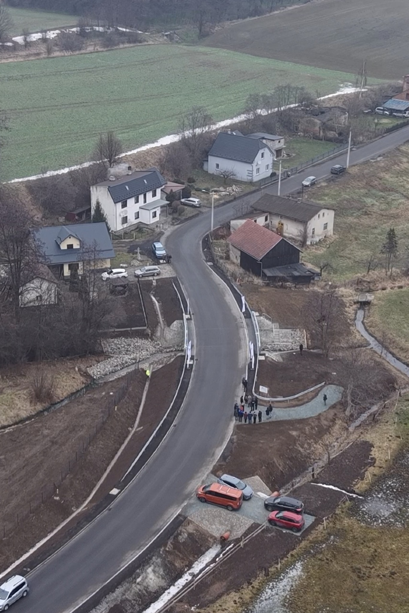 Nowy most w Dzielawach. Przeprawa na drodze 421 gotowa po pół roku prac