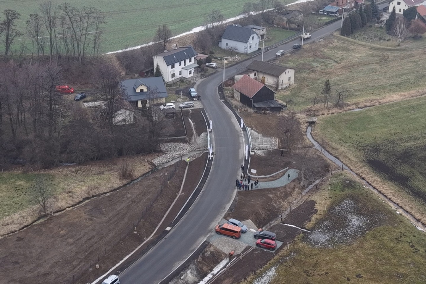 Nowy most w Dzielawach. Przeprawa na drodze 421 gotowa po pół roku prac