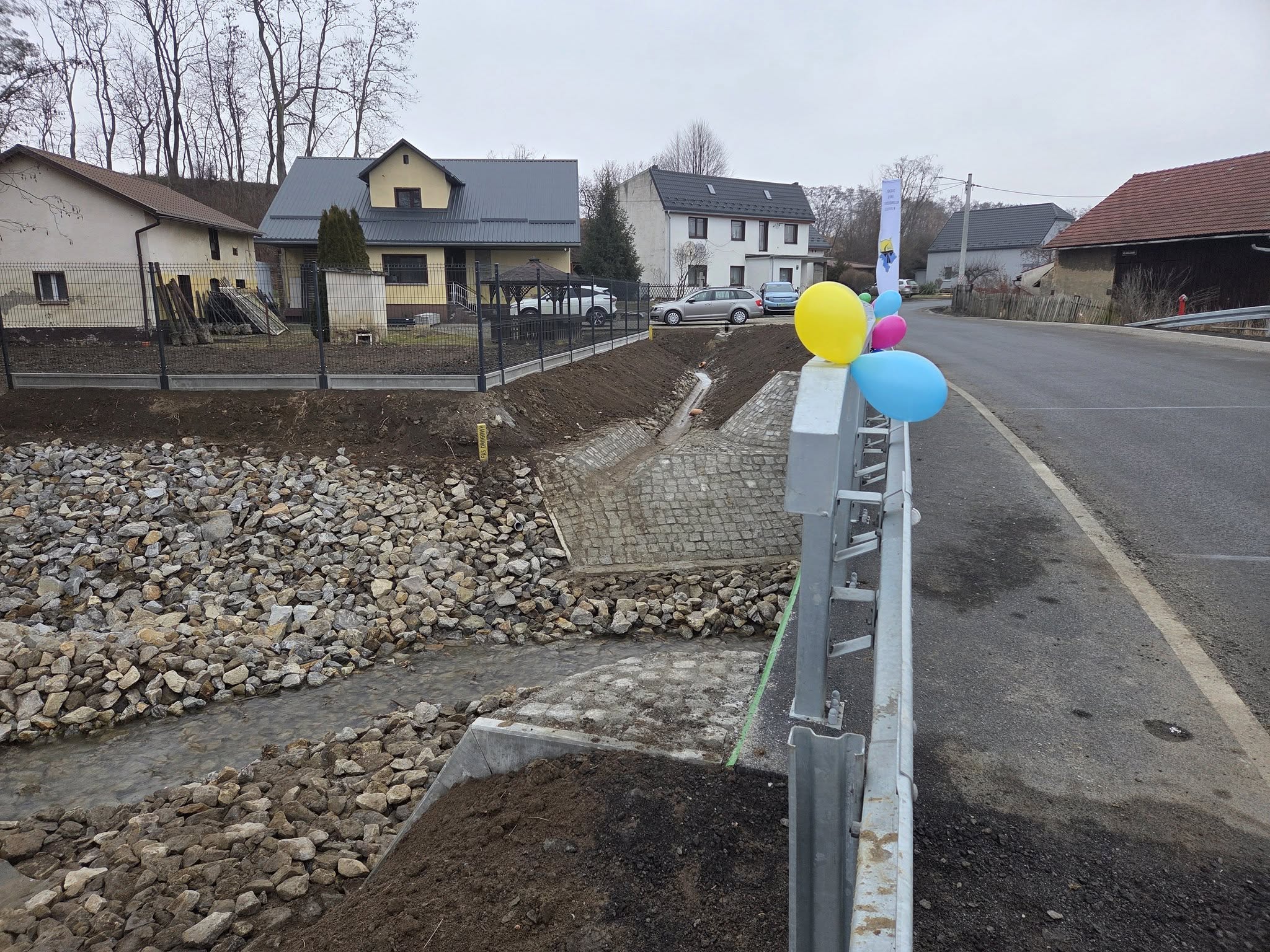 Nowy most w Dzielawach. Przeprawa na drodze 421 gotowa po pół roku prac