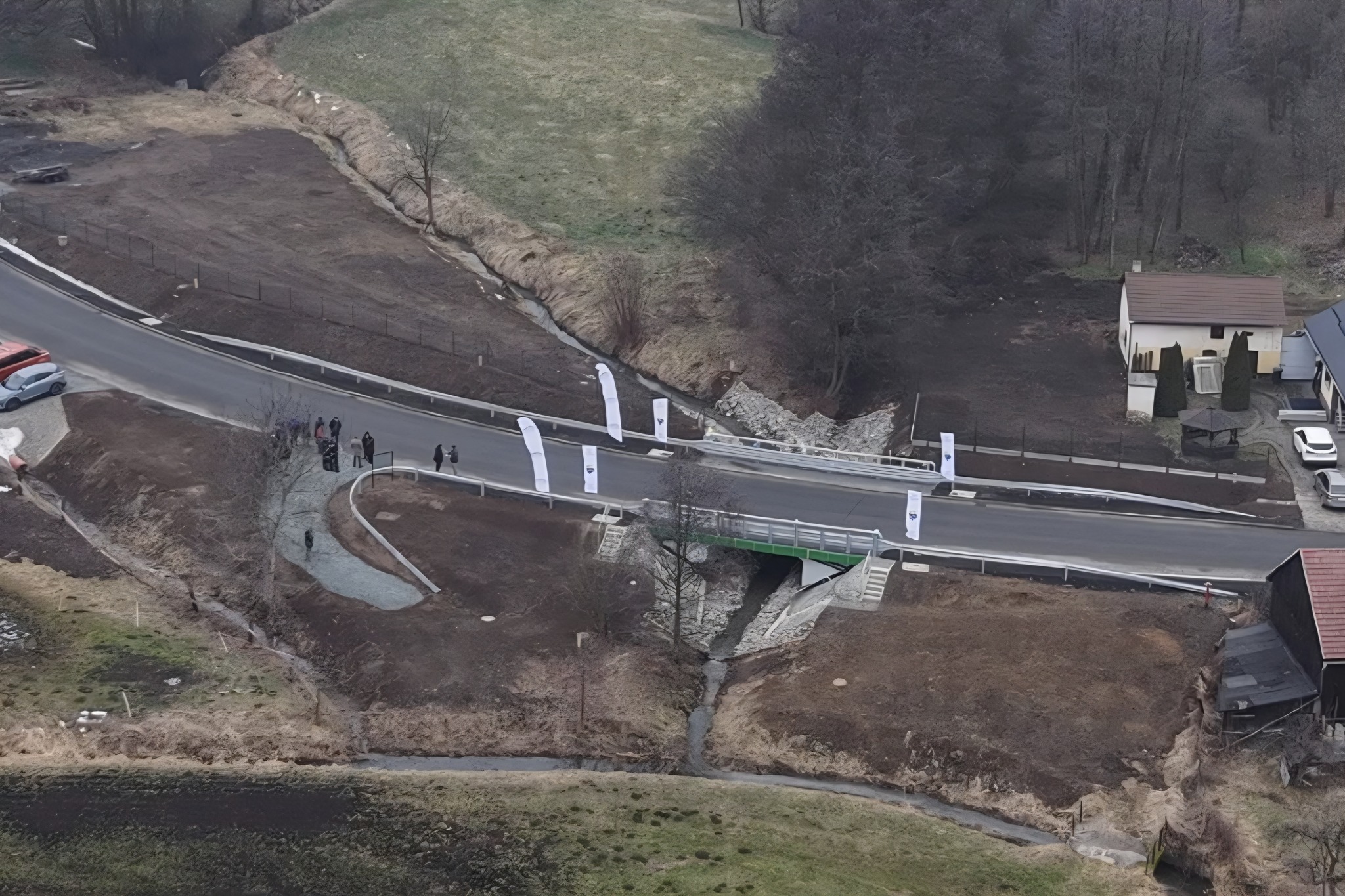 Nowy most w Dzielawach. Przeprawa na drodze 421 gotowa po pół roku prac