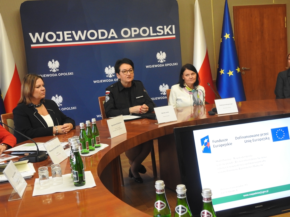 Nowoczesna łączność dla opolskiego ratownictwa medycznego już działa. Opolskie nadaje ton