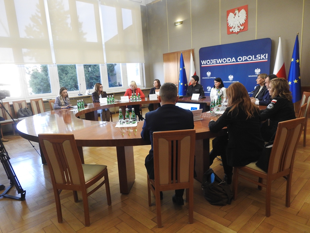 Nowoczesna łączność dla opolskiego ratownictwa medycznego już działa. Opolskie nadaje ton