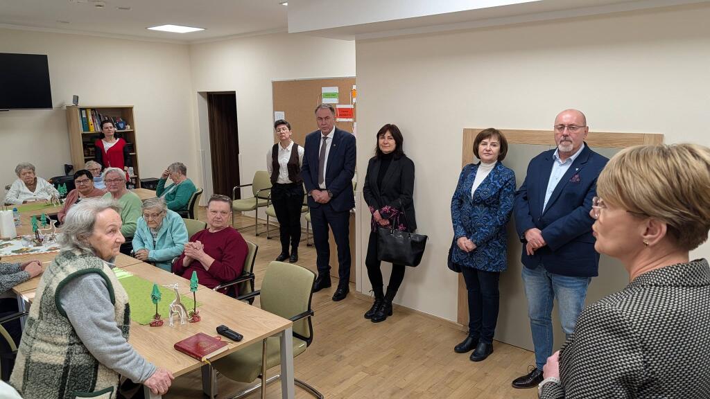 Nowa energia, nowe wnętrza, nowe możliwości. Dom Dzienny „Senior+” w Prószkowie po metamorfozie