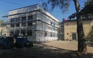 Od zapowiedzi do realizacji. Urząd Gminy w Chrząstowicach zmienia się krok po kroku