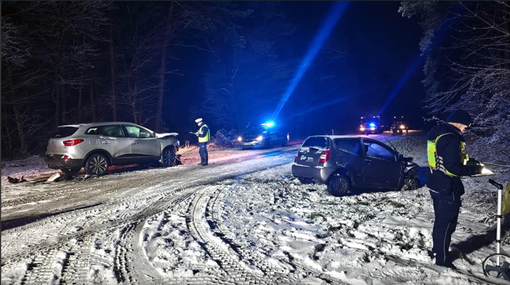 2 Stycznia – dwa wypadki na drogach krajowych Opolszczyzny: w Falmirowicach i w Gręboszowie