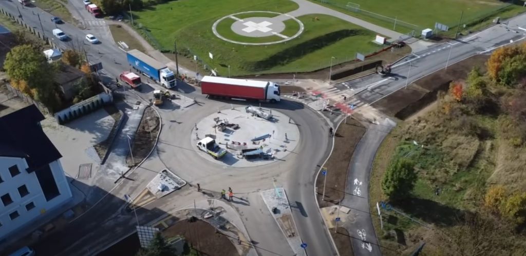 Nazwa ronda: między pamięcią a tożsamością. Co wybrać?