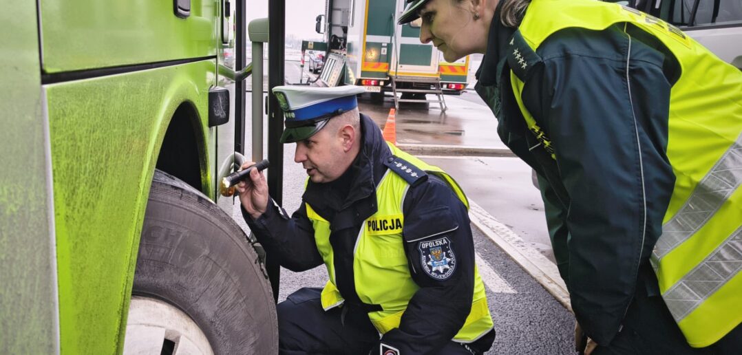 Bezpieczniejsze ferie, ale nie bez pracy dla służb