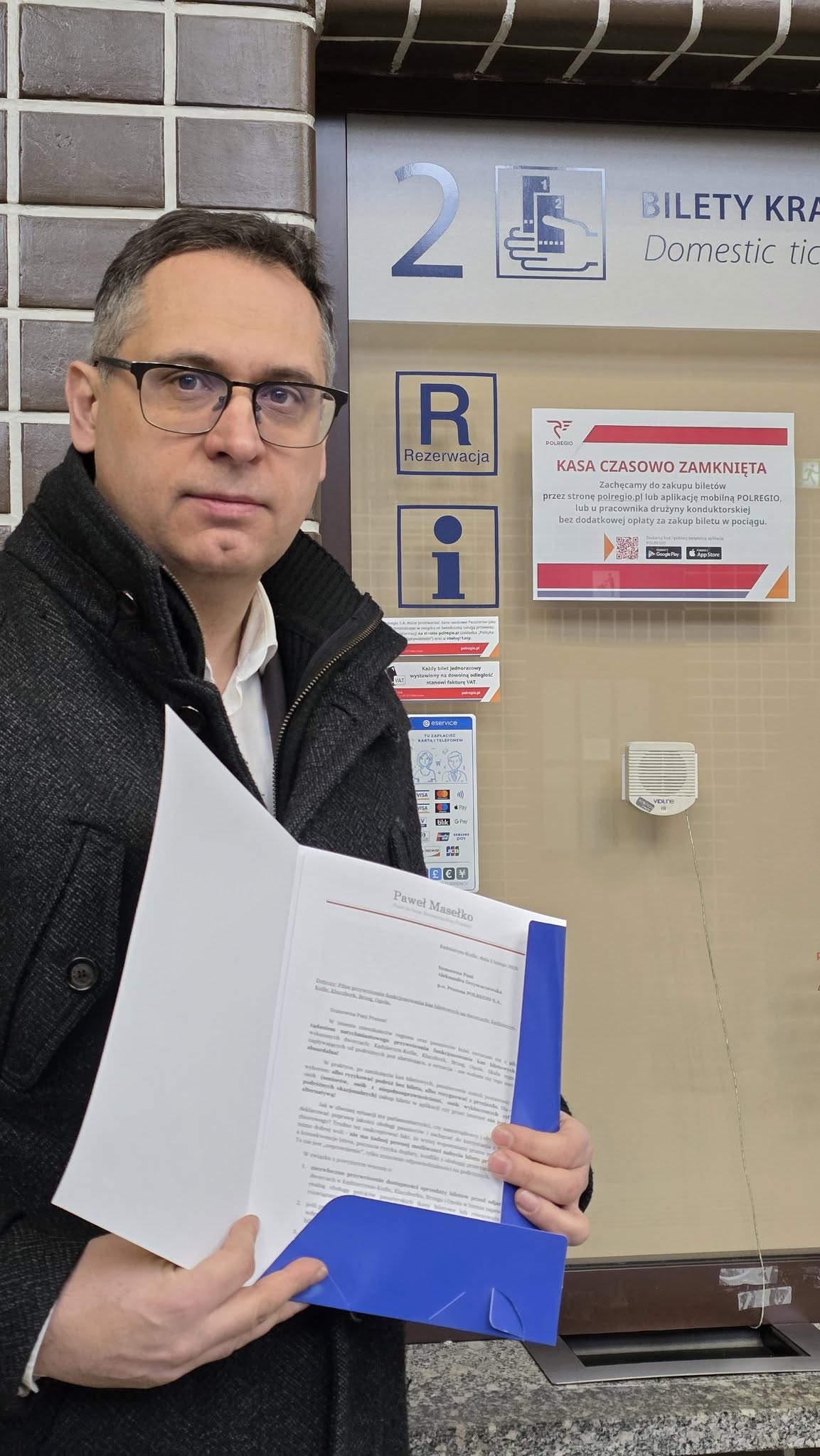 Dworzec bez okienka, pasażer bez wyboru