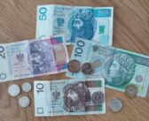 ZUS podnosi świadczenia o 5,3 proc. Kto ile zyska i dlaczego właśnie tyle?