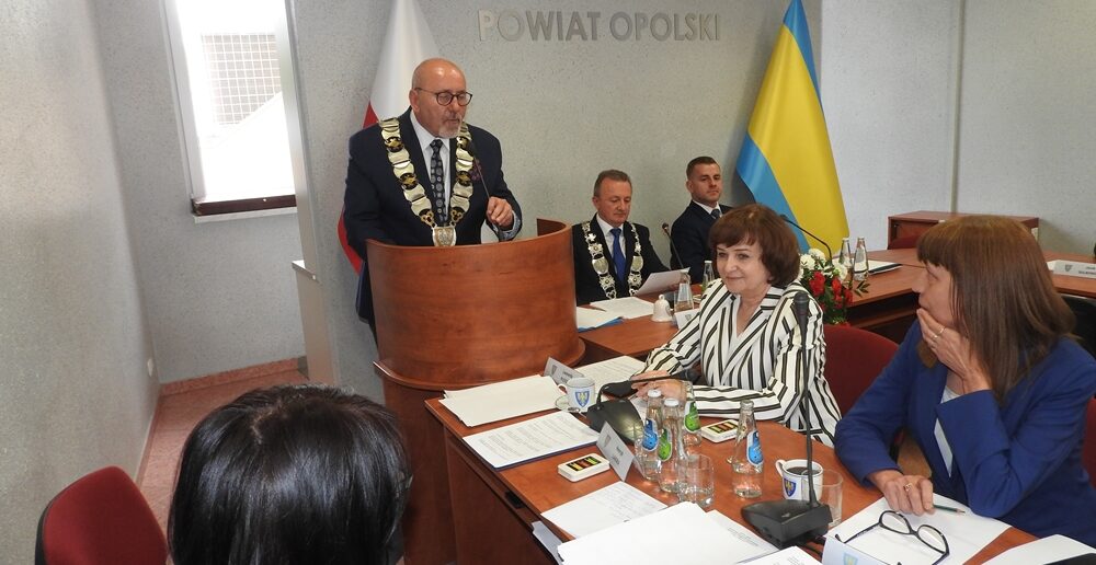 Za nami pierwsza sesja Rady Powiatu i wyb&oacute;r władz