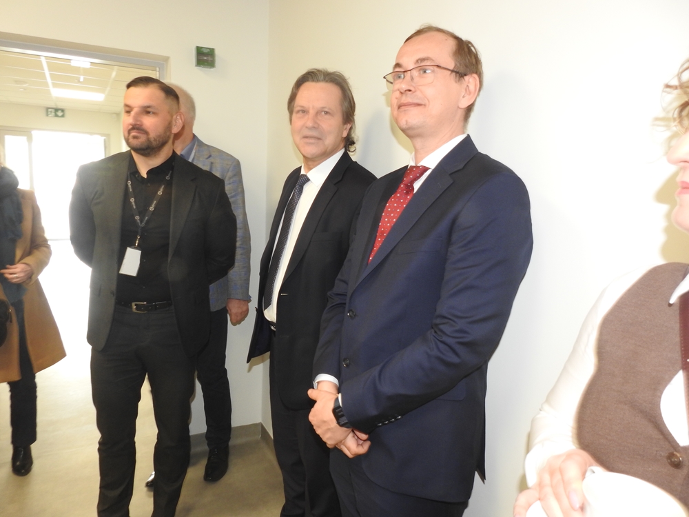 Nowy impuls dla medycyny. Opole inwestuje w genetykę, robotykę i sztuczną inteligencję