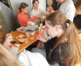 Rekord na kroszonkowym froncie. 180 młodych twórców w Muzeum Wsi Opolskiej