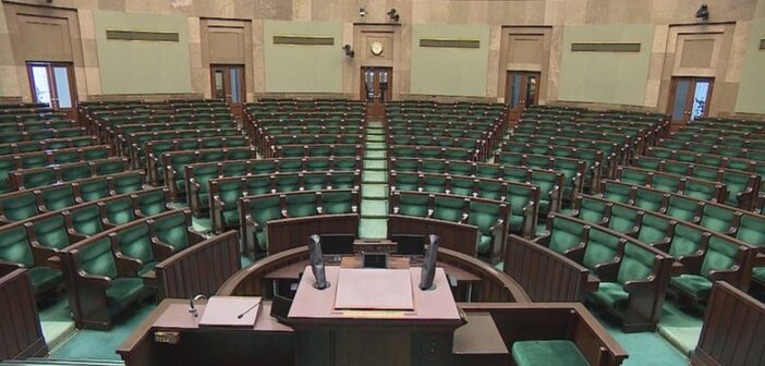 Mniej mandatów dla regionu i cyfrowa rewolucja w wyborach. Co czeka Opolszczyznę i cały kraj?