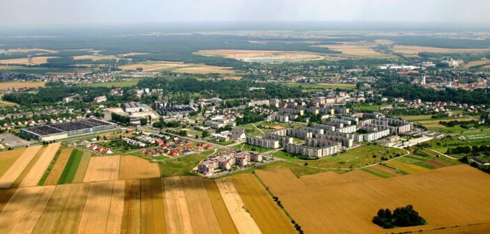 Biogazownia w Warmątowicach budzi emocje. Procedura trwa, mieszkańcy zabierają głos