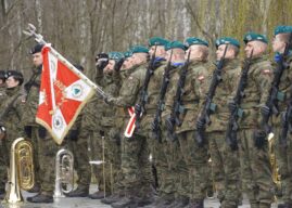 81. rocznica wyzwolenia Stalagu 344 Lamsdorf: Hołd dla ofiar w Łambinowicach