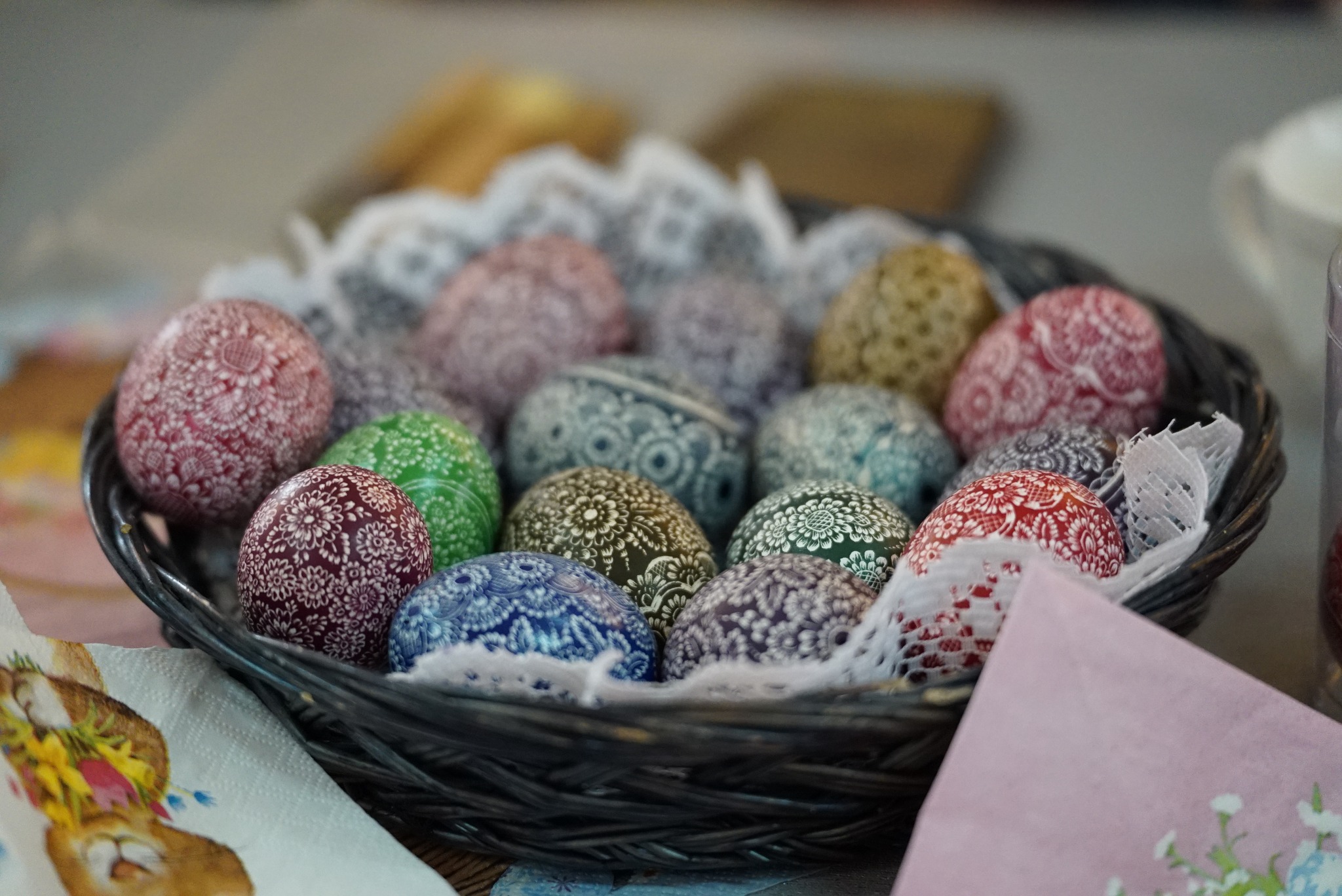 Jajka w roli głównej! Strzelce Opolskie rozbłysły wzorami