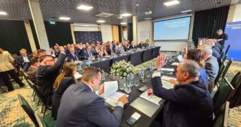 Samorządy walczą o podmiotowość: Kluczowe ustalenia Konwentu Marszałk&oacute;w w Głuchołazach