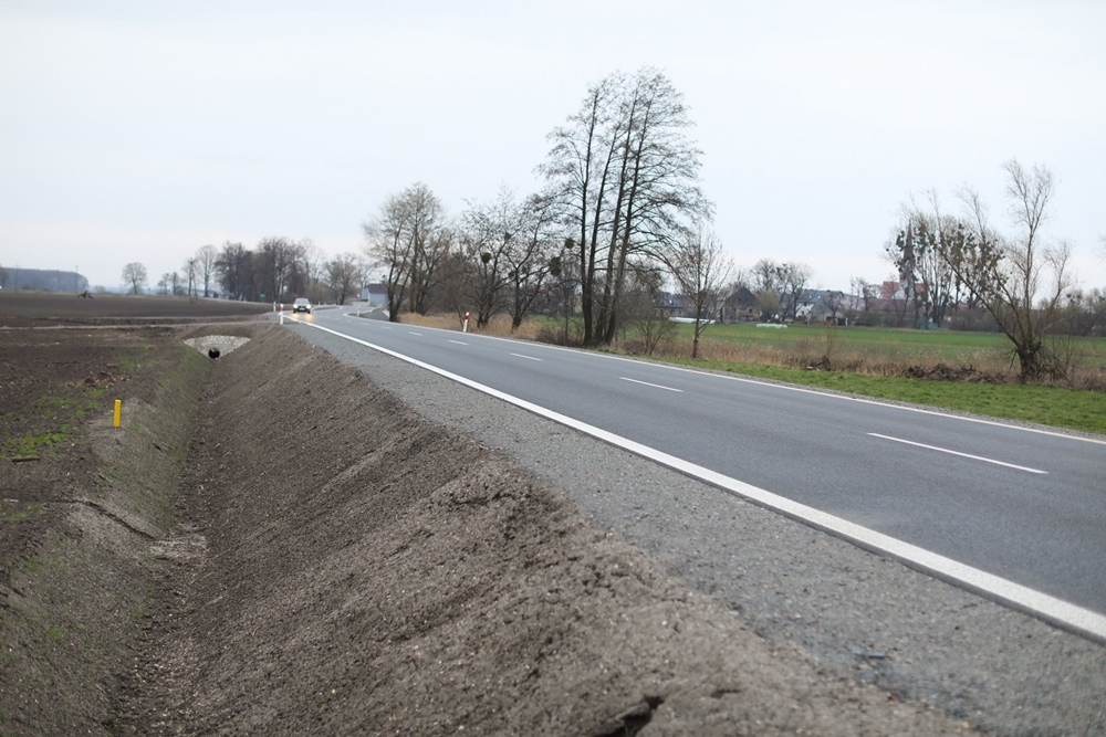 Solidarność samorządów w praktyce: Odcinek DW 407 Pogórze – Łącznik po odbudowie