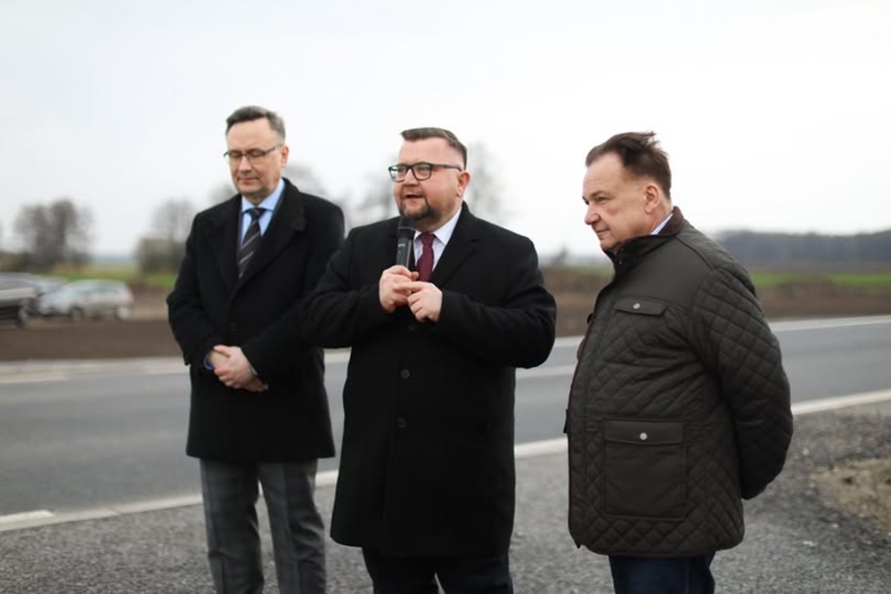 Solidarność samorządów w praktyce: Odcinek DW 407 Pogórze – Łącznik po odbudowie