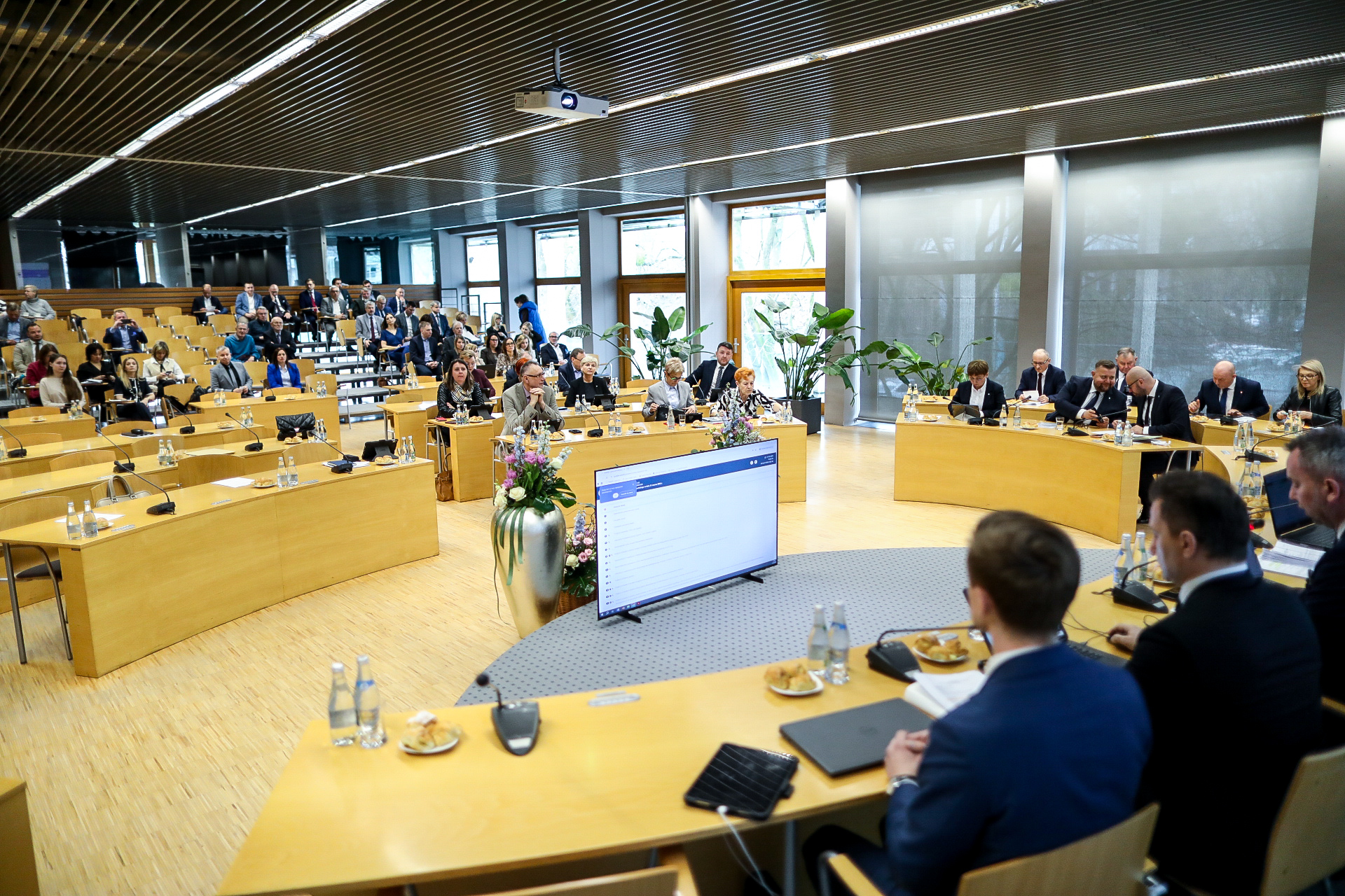 Sejmik o sprawach społecznych, współpracy zagranicznej i inwestycjach drogowych