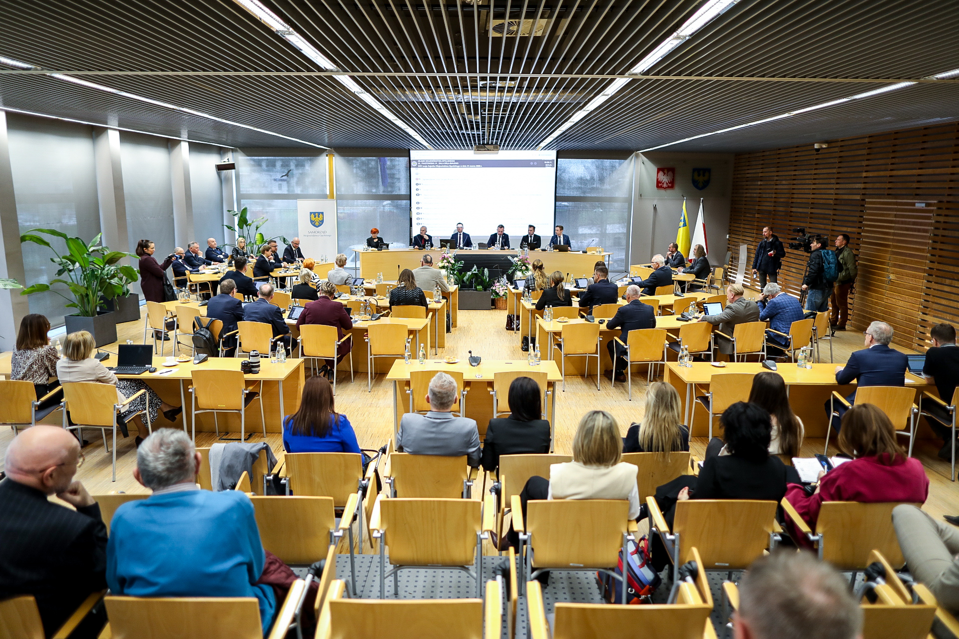 Sejmik o sprawach społecznych, współpracy zagranicznej i inwestycjach drogowych