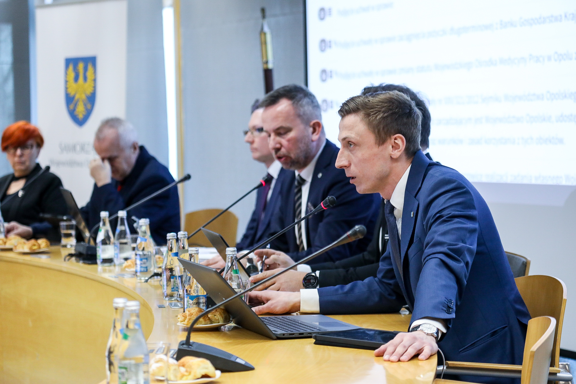 Sejmik o sprawach społecznych, współpracy zagranicznej i inwestycjach drogowych