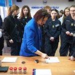 Mundur od środka. Młodzi zajrzeli za kulisy pracy opolskiej Policji