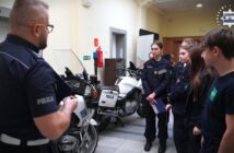 Mundur od środka. Młodzi zajrzeli za kulisy pracy opolskiej Policji