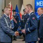 Cena odwagi wyższa niż strach. Opolscy Policjanci z medalami za ratowanie życia