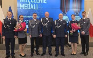 Cena odwagi wyższa niż strach. Opolscy Policjanci z medalami za ratowanie życia Cena odwagi wyższa niż strach. Opolscy Policjanci z medalami za ratowanie życia