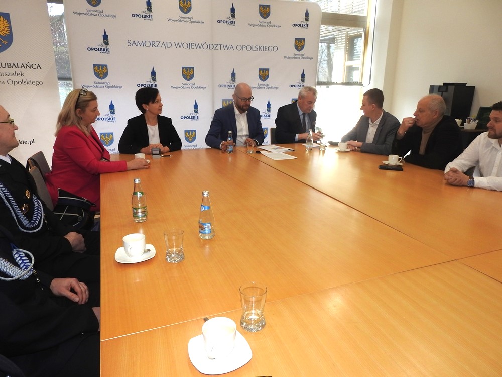 Magia cyrku, sport i strażackie emocje. Dobrzeń Wielki stawia na integrację