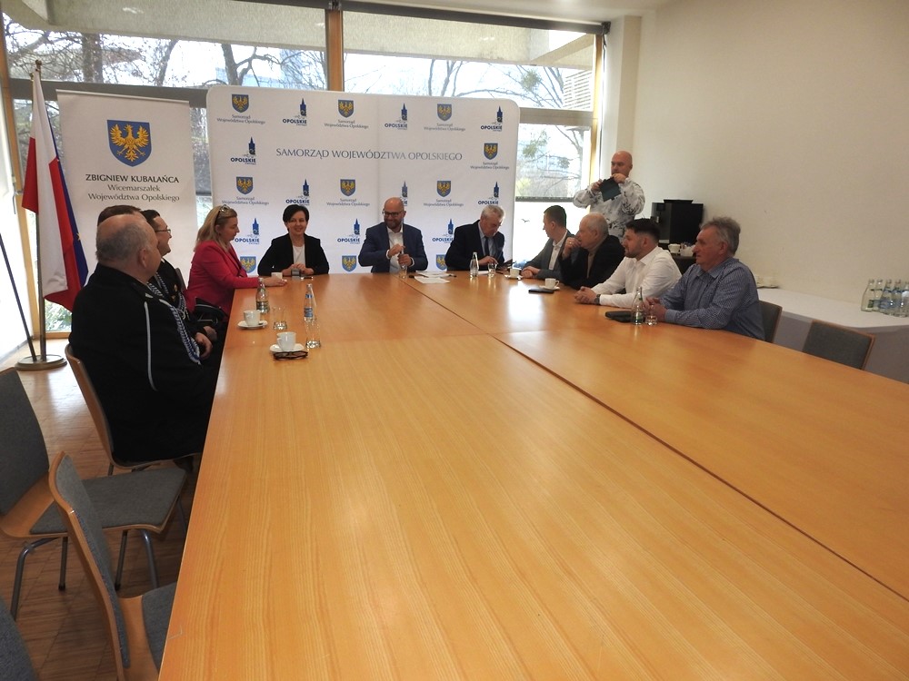 Magia cyrku, sport i strażackie emocje. Dobrzeń Wielki stawia na integrację