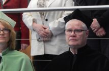 Uniwersytet dorasta do własnej legendy