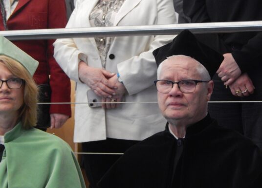 Uniwersytet dorasta do własnej legendy