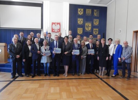 Twarze Opolszczyzny: Galeria Wojewodów jako lekcja ciągłości i szacunku