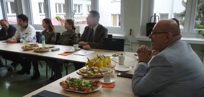 Edukacja na pełnych obrotach. Szkoły powiatu opolskiego inwestują w przyszłość