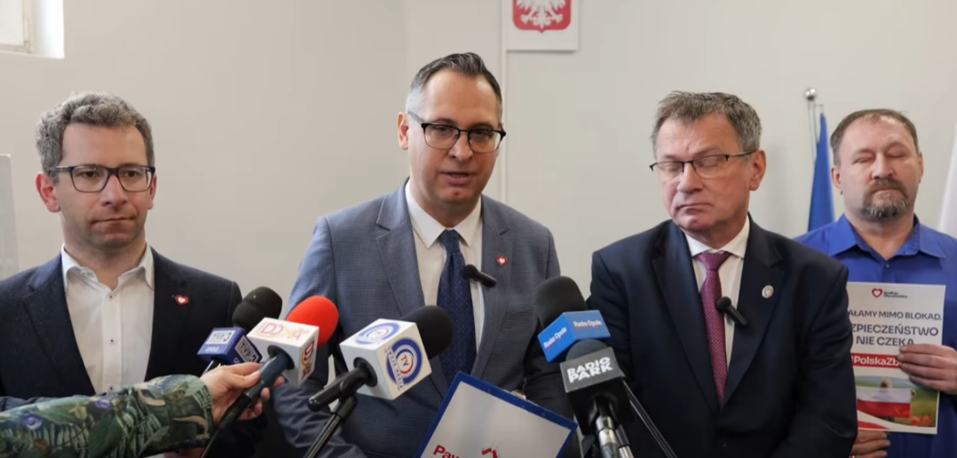 Plan &bdquo;B&rdquo; na polskie zbrojenia. Jak rząd omija prezydenckie weto, by ratować miliardy i… kraj