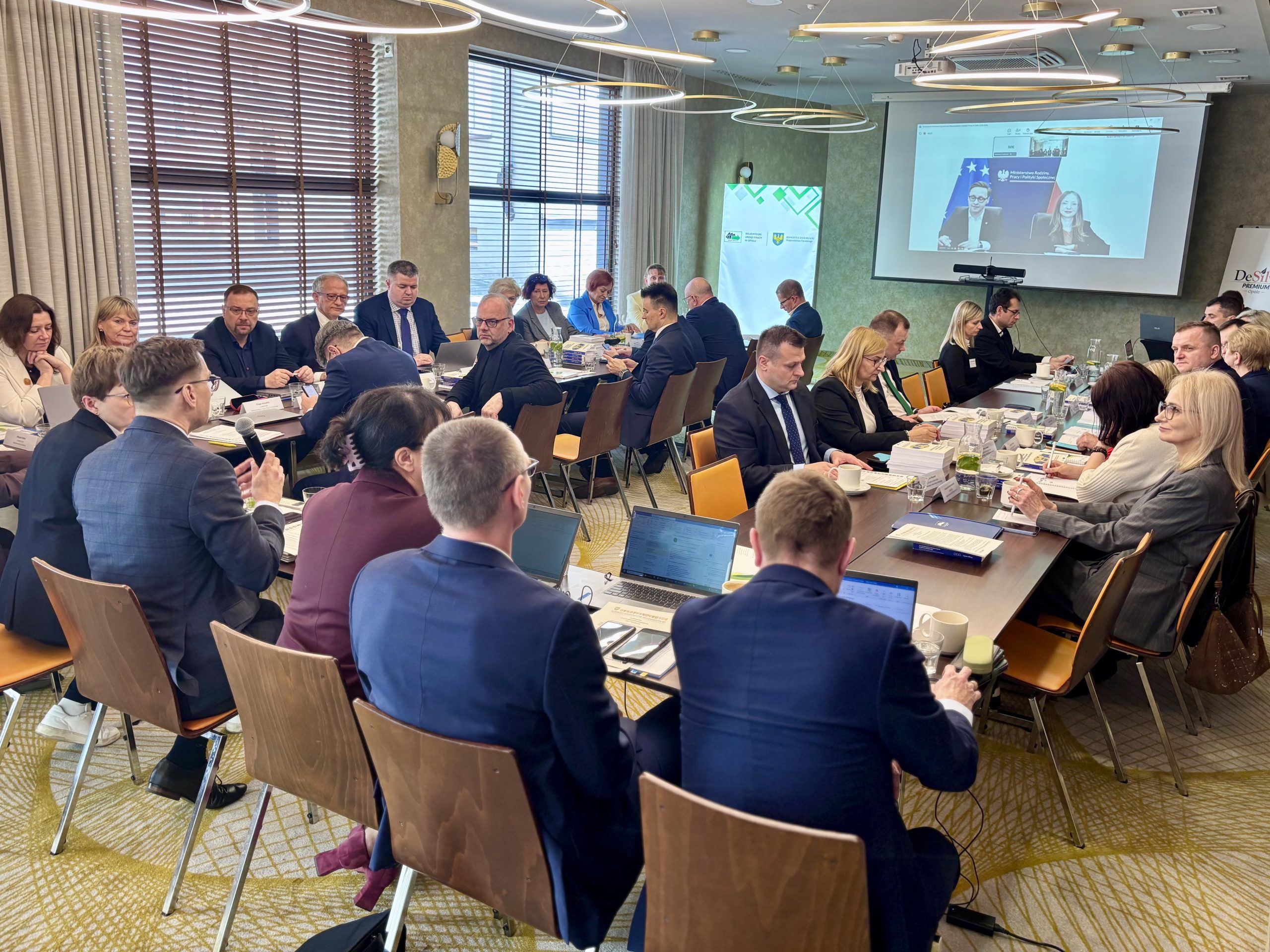 Opole stolicą rynku pracy. Trzydniowy szczyt szefów WUP z udziałem ministry