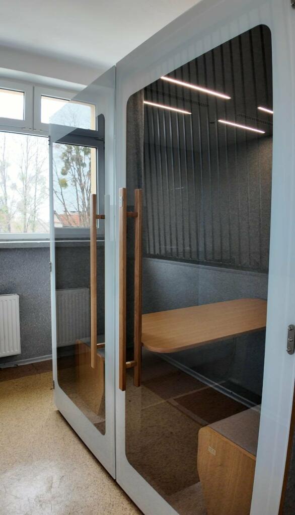 „Bezpieczna przystań” wśród szkolnego zgiełku. W Niemodlinie powstała unikatowa kapsuła wyciszeń