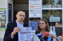 Męczeństwo według Komarzyńskiego. Oscar za montaż, dw&oacute;ja z uczciwości: Radny Komarzyński i &bdquo;Tajemnica Wyciętej Prawdy&rdquo;