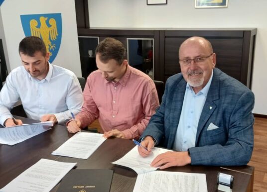 Bezpieczeństwo ukryte w murach. Powiat Opolski buduje fundamenty odporności