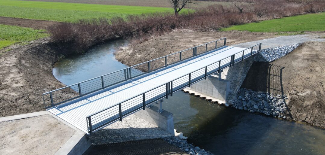 Wielki powr&oacute;t przeprawy w K&oacute;rnicy: Most nad Osobłogą zn&oacute;w łączy brzegi