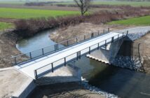 Wielki powr&oacute;t przeprawy w K&oacute;rnicy: Most nad Osobłogą zn&oacute;w łączy brzegi