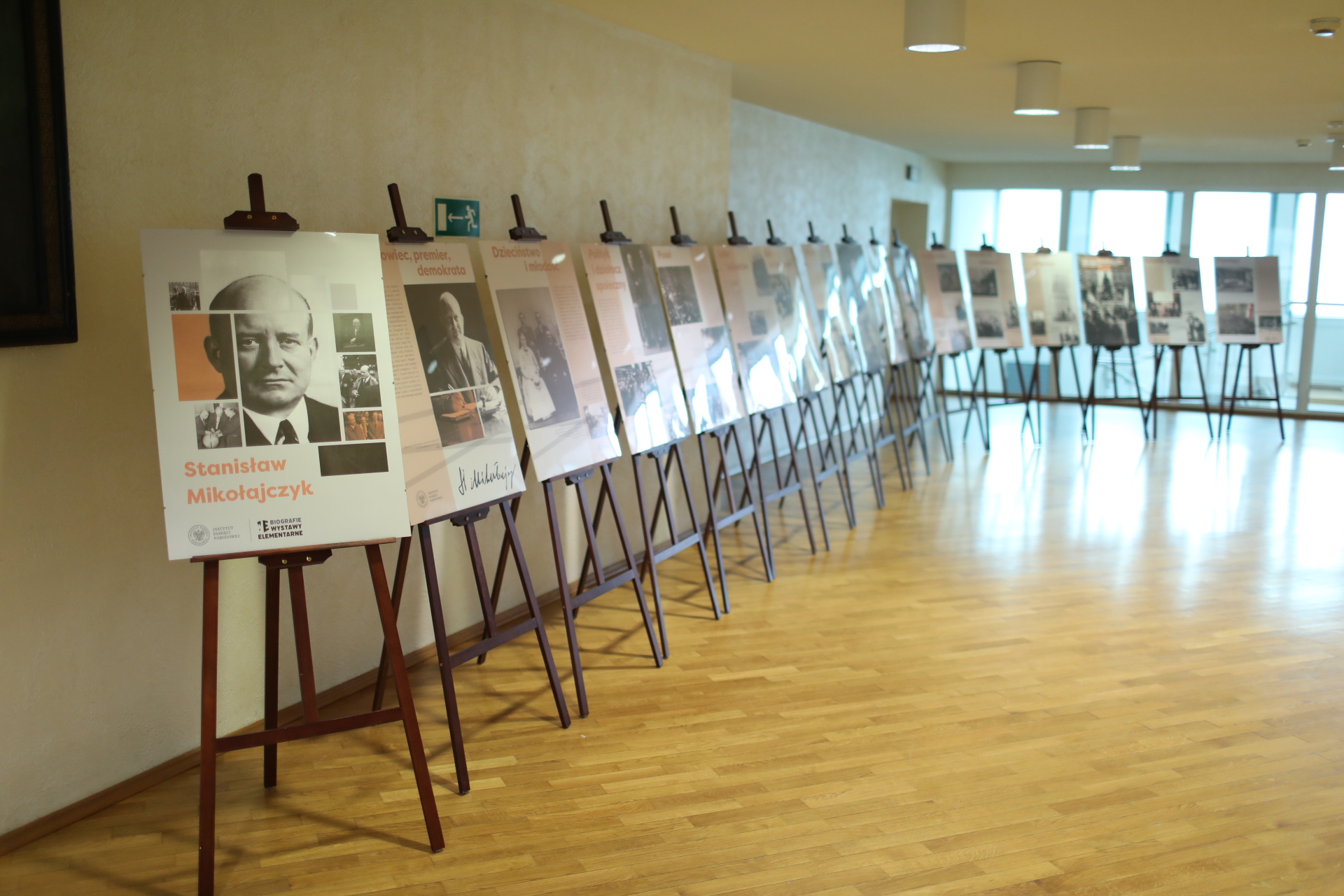 Powrót premiera na dach, czyli opolska lekcja (nie)pokory