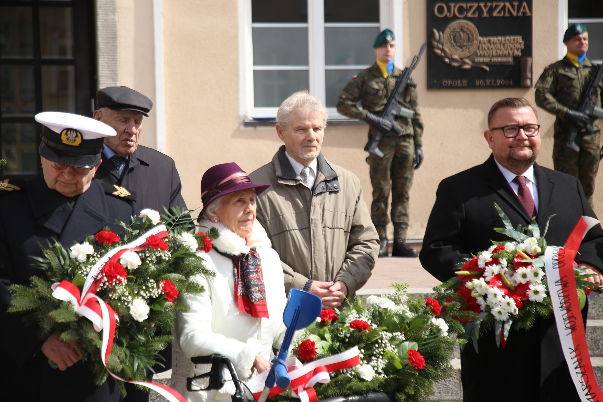 Wspólnota blizn i godności